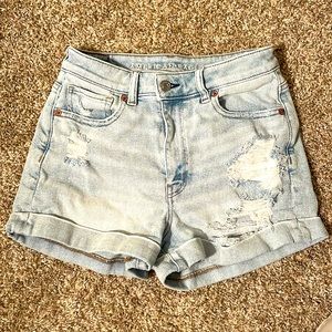 American Eagle mom shorts